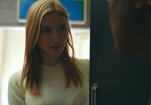 Em hàng xóm xinh đẹp bị lão già cạnh nhà cưỡng hiếp khi vì tò mò… Em hàng xóm xinh đẹp bị lão già cạnh nhà cưỡng hiếp khi vì tò mò…