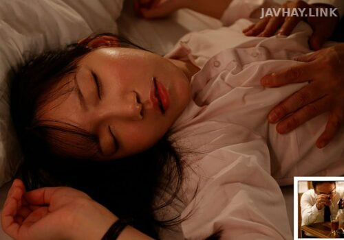 Em nhân viên xinh đẹp bị tên sếp đồi bại chuốc kích dục rồi cưỡng hiếp Em nhân viên xinh đẹp bị tên sếp đồi bại chuốc kích dục rồi cưỡng hiếp